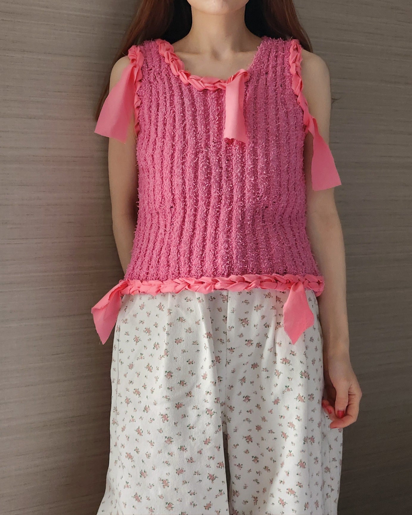 ribbon piping sleeve less knit