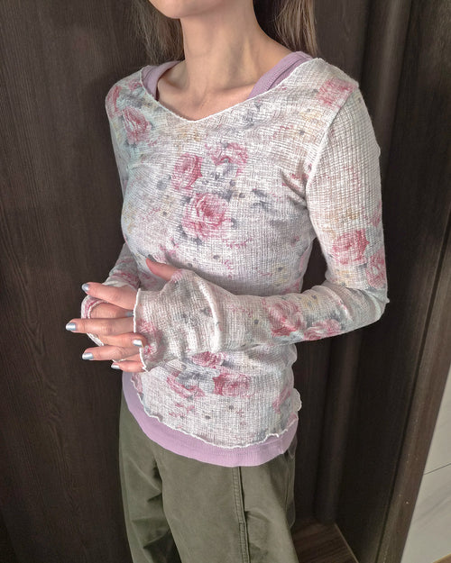 blurred rose V neck long sleeve top