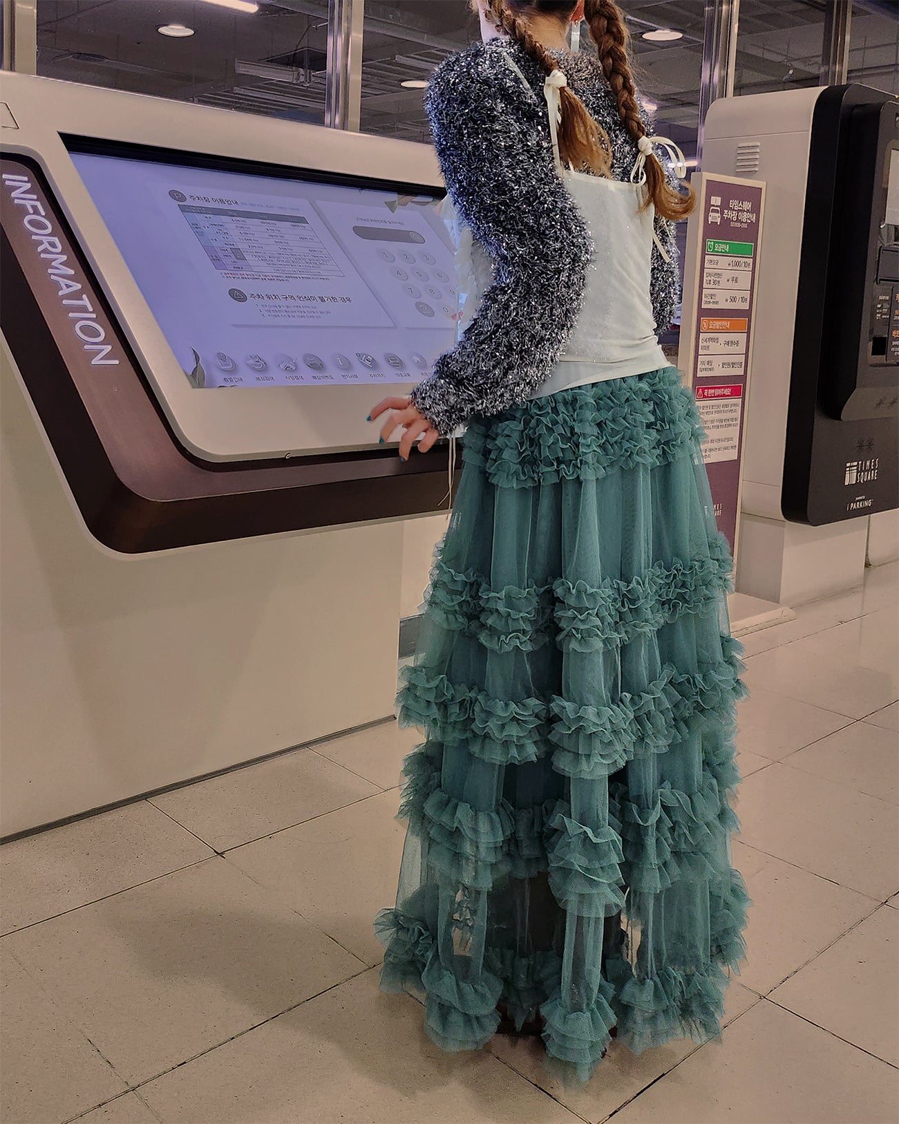 tiered volume frill tulle skirt