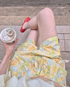 blurred flower short pants
