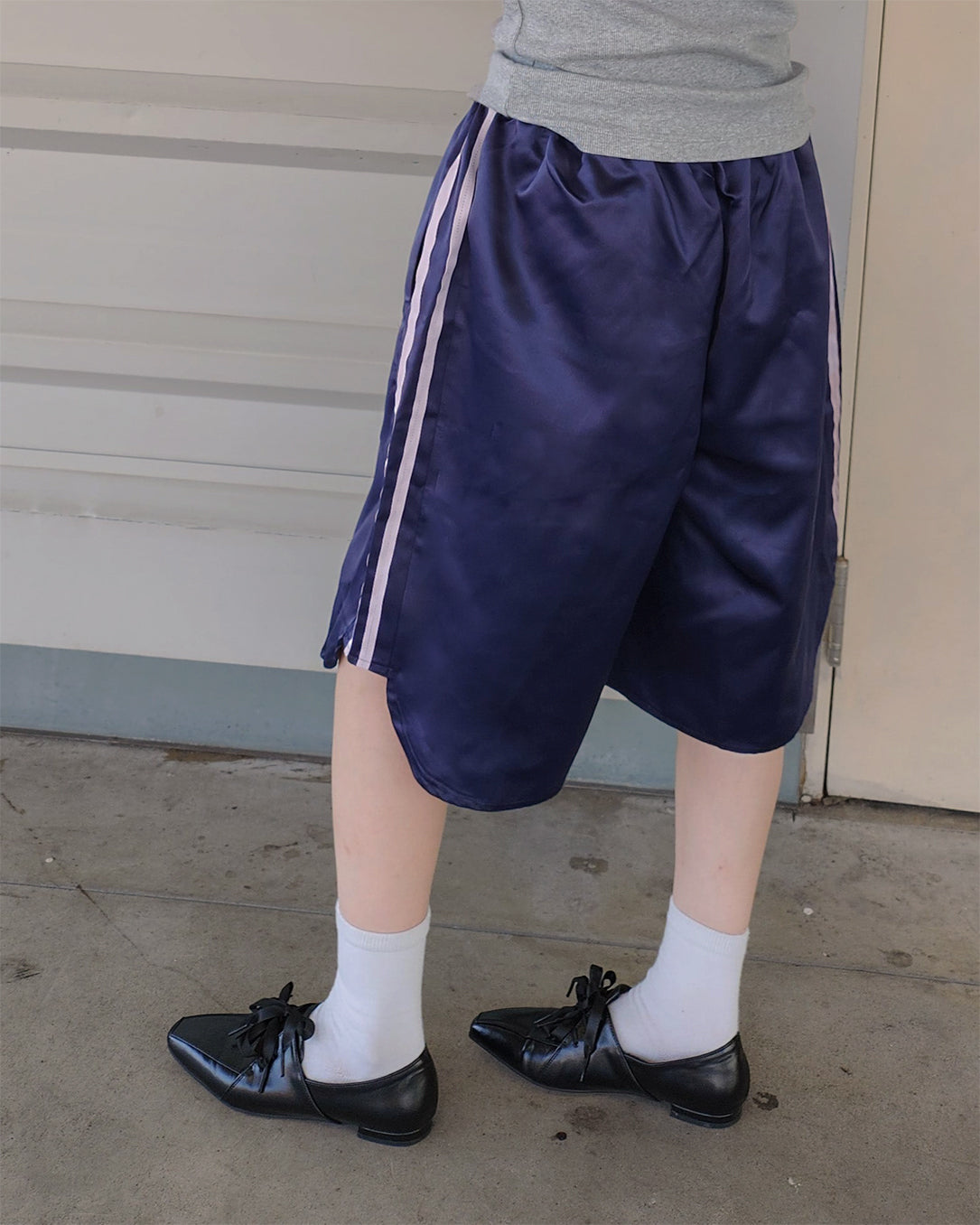 track satin bermuda pants
