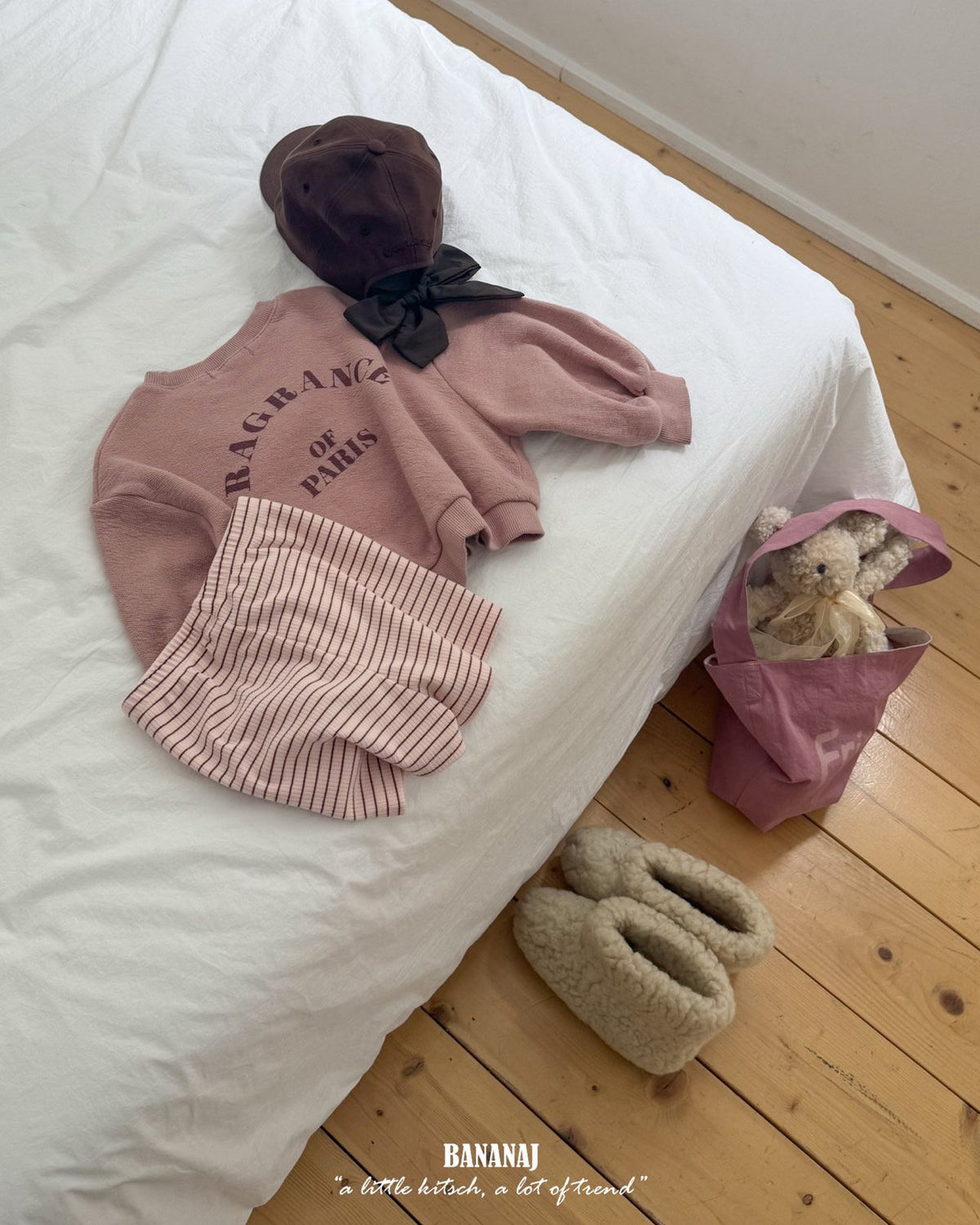 【BANANAJ】paris pig sweatshirt