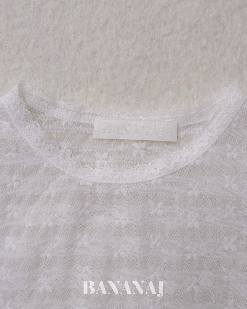 【BANANAJ】rhythm flower lace tee