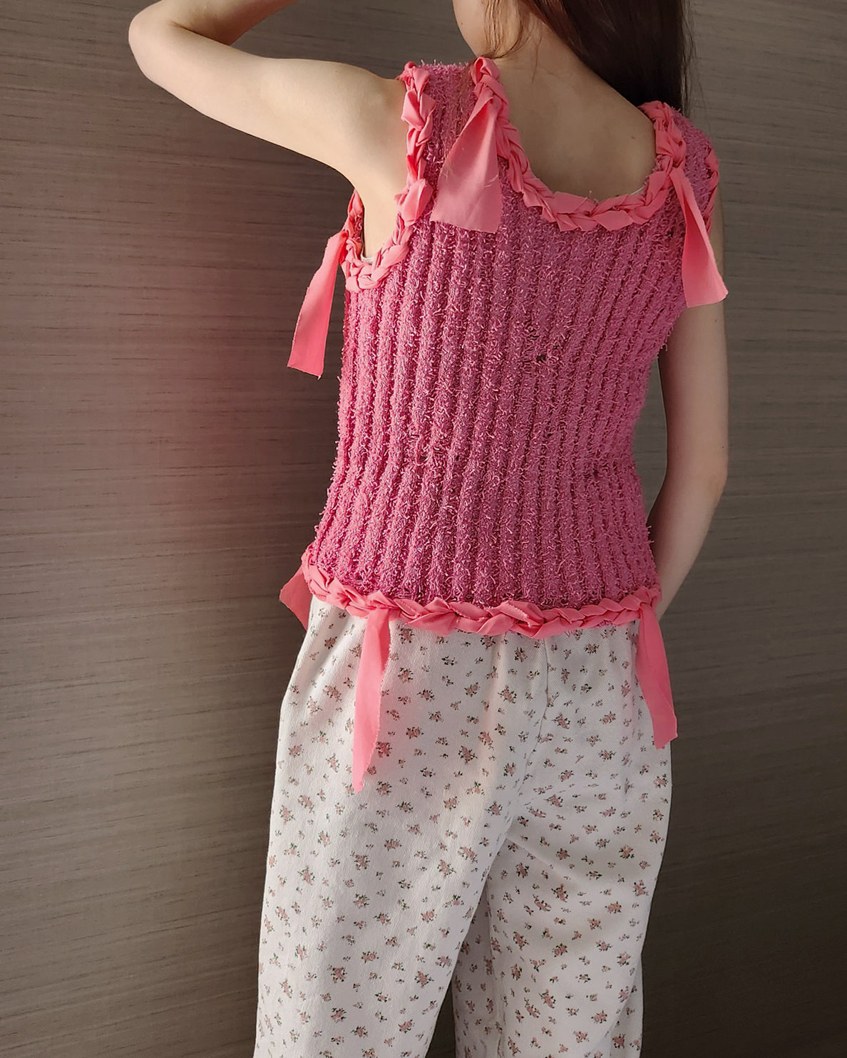 ribbon piping sleeve less knit