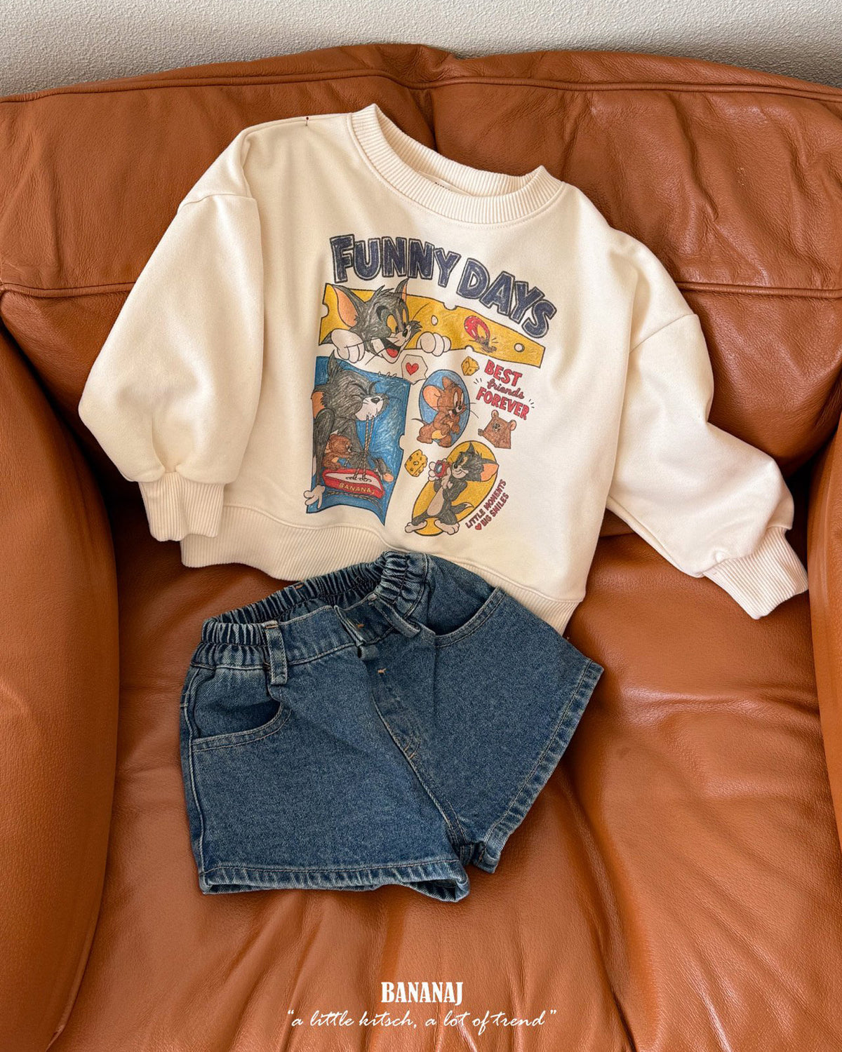 【BANANAJ】funny day sweatshirt