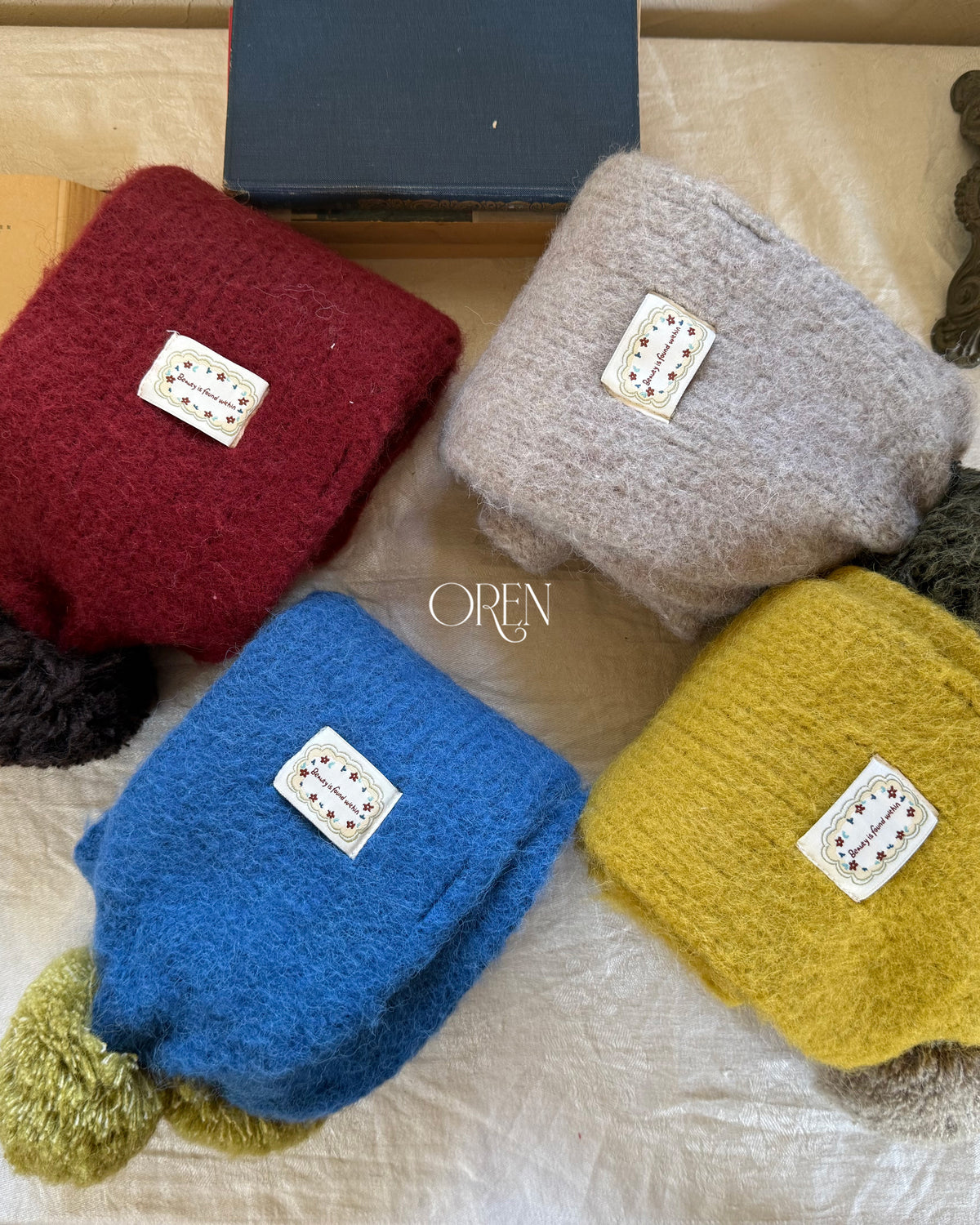 【OREN】merci pom-pom muffler