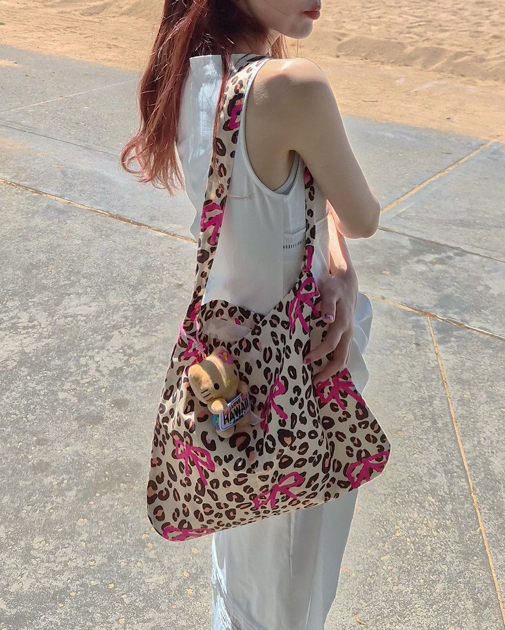 leopard ribbon pattern tote bag