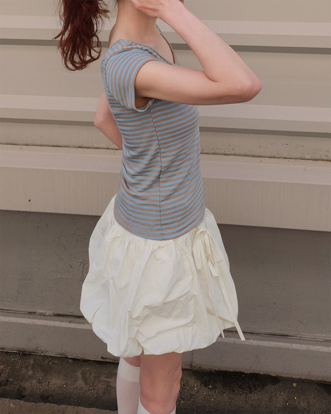 color stripe U neck T