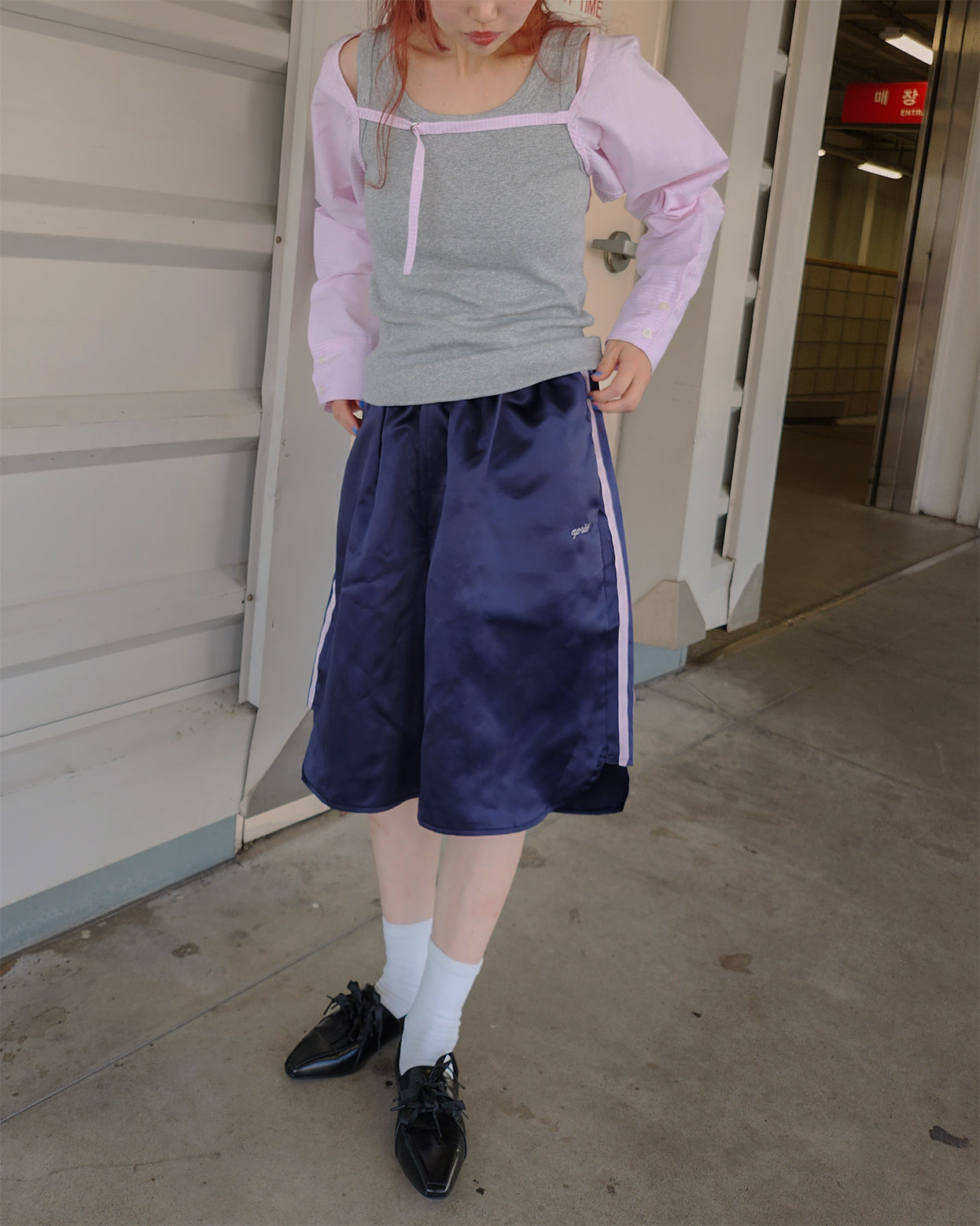 track satin bermuda pants