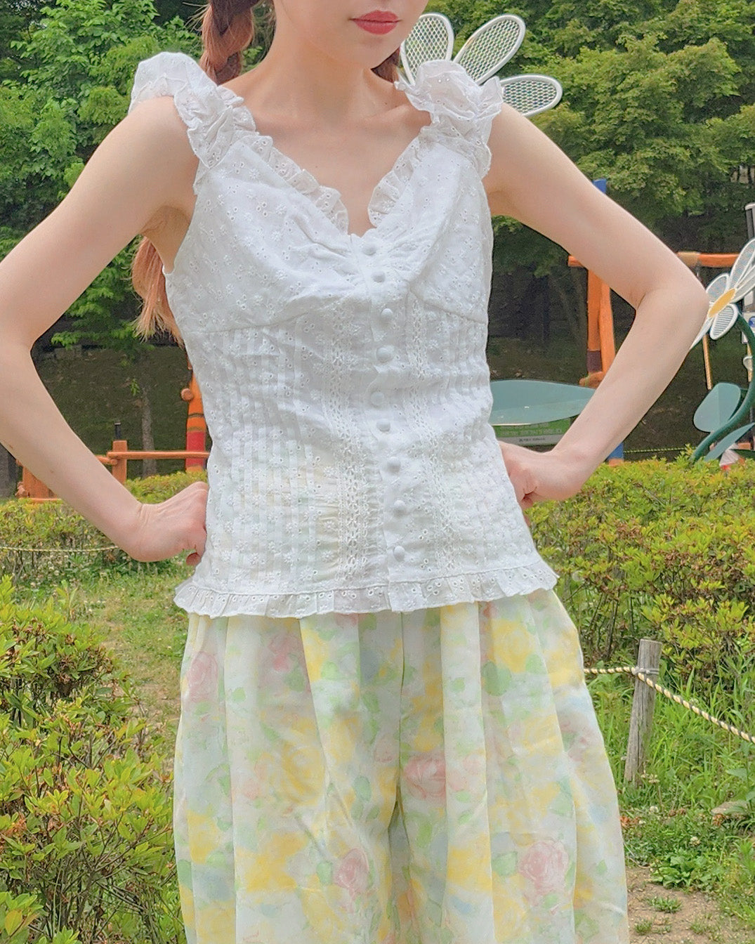 cotton lace frill sleeve less blouse