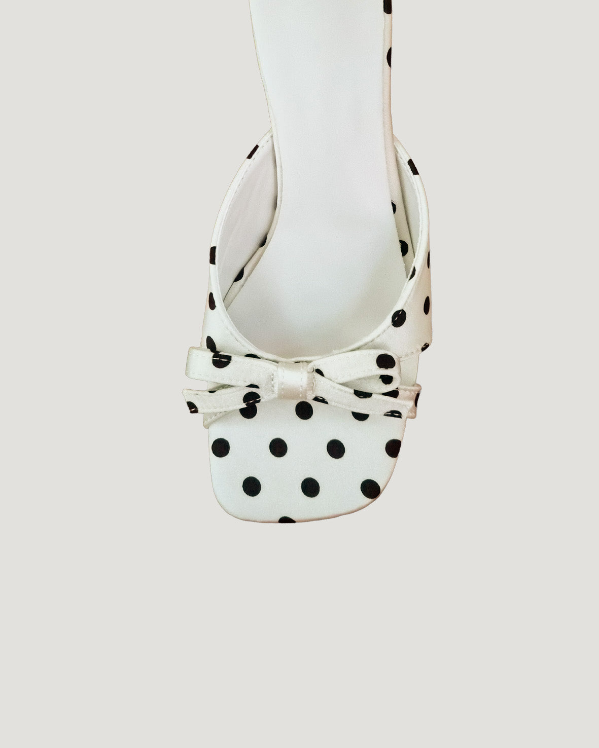 dot ribbon design heel mule
