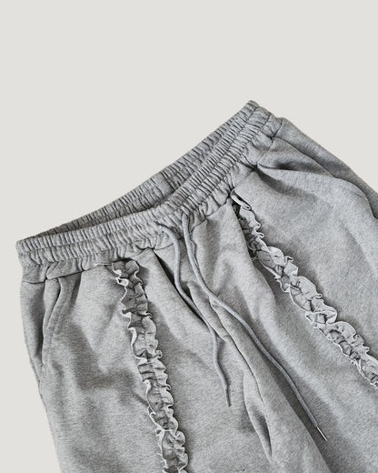 frill sweat half pants