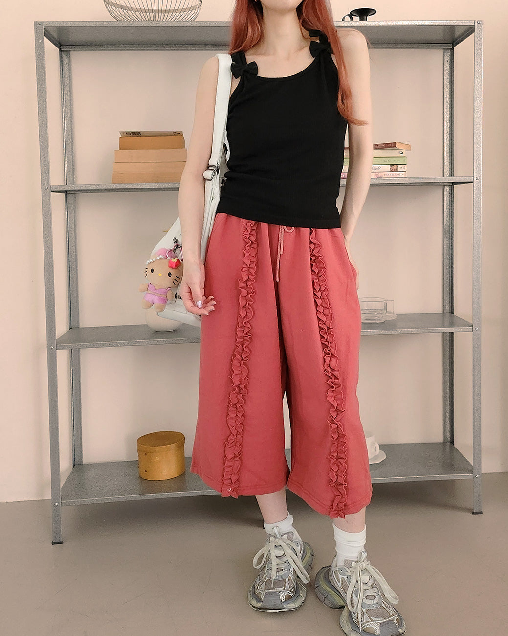 frill sweat half pants