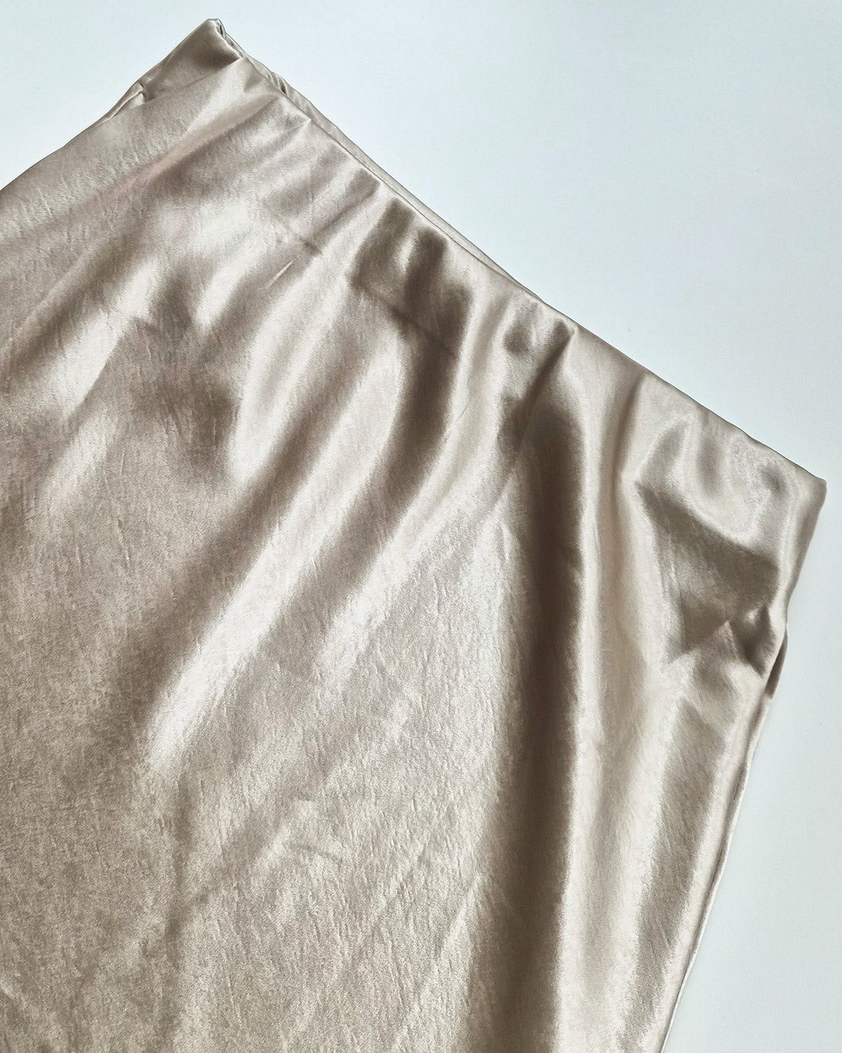 satin hem lace mini skirt