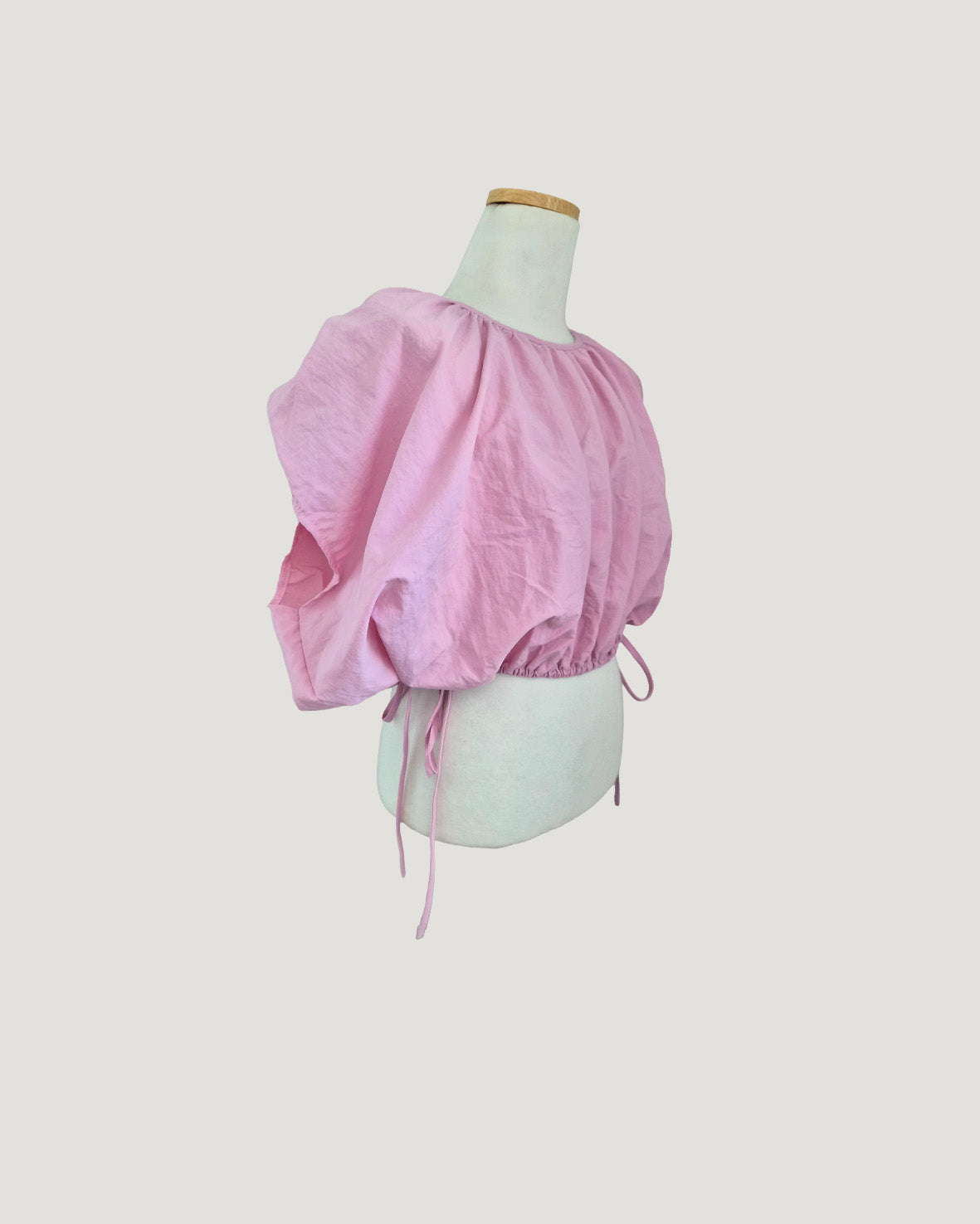 volume balloon sleeveless nylon top