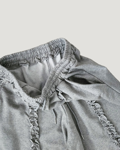 frill sweat half pants