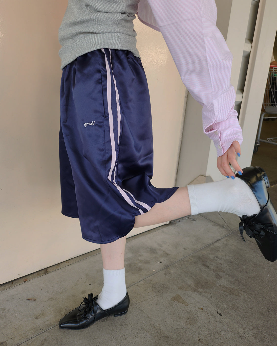 track satin bermuda pants