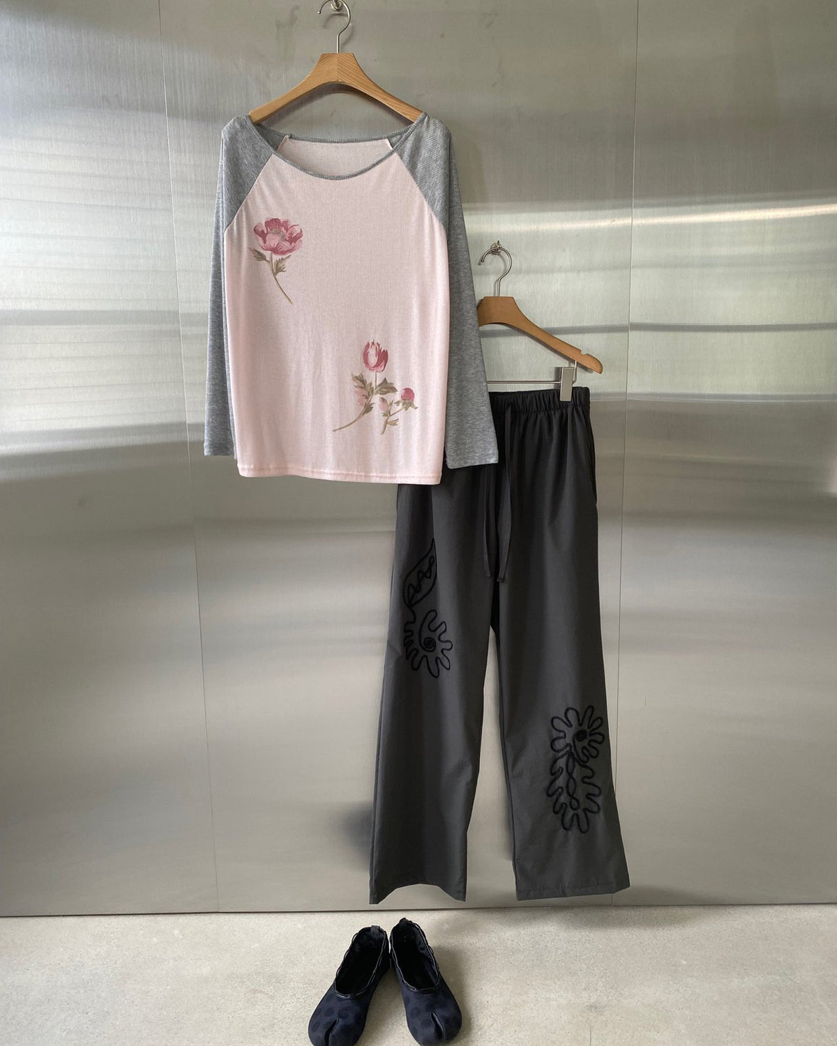 flower raglan sleeve T