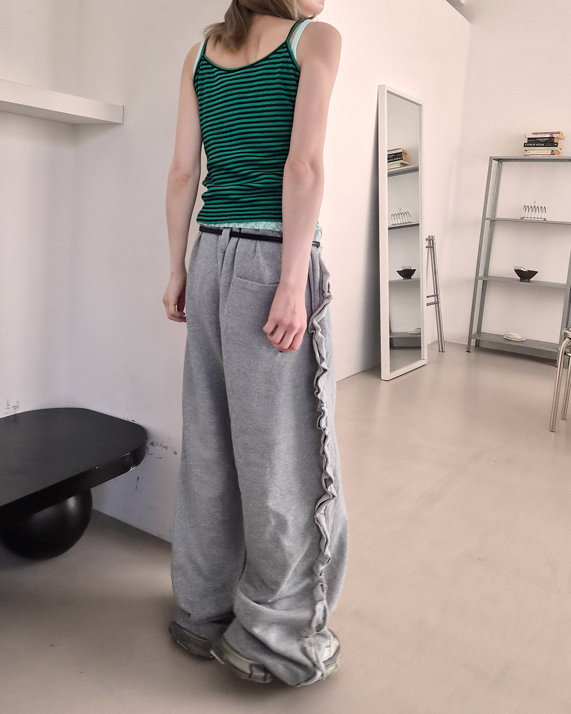 side frill sweat pants
