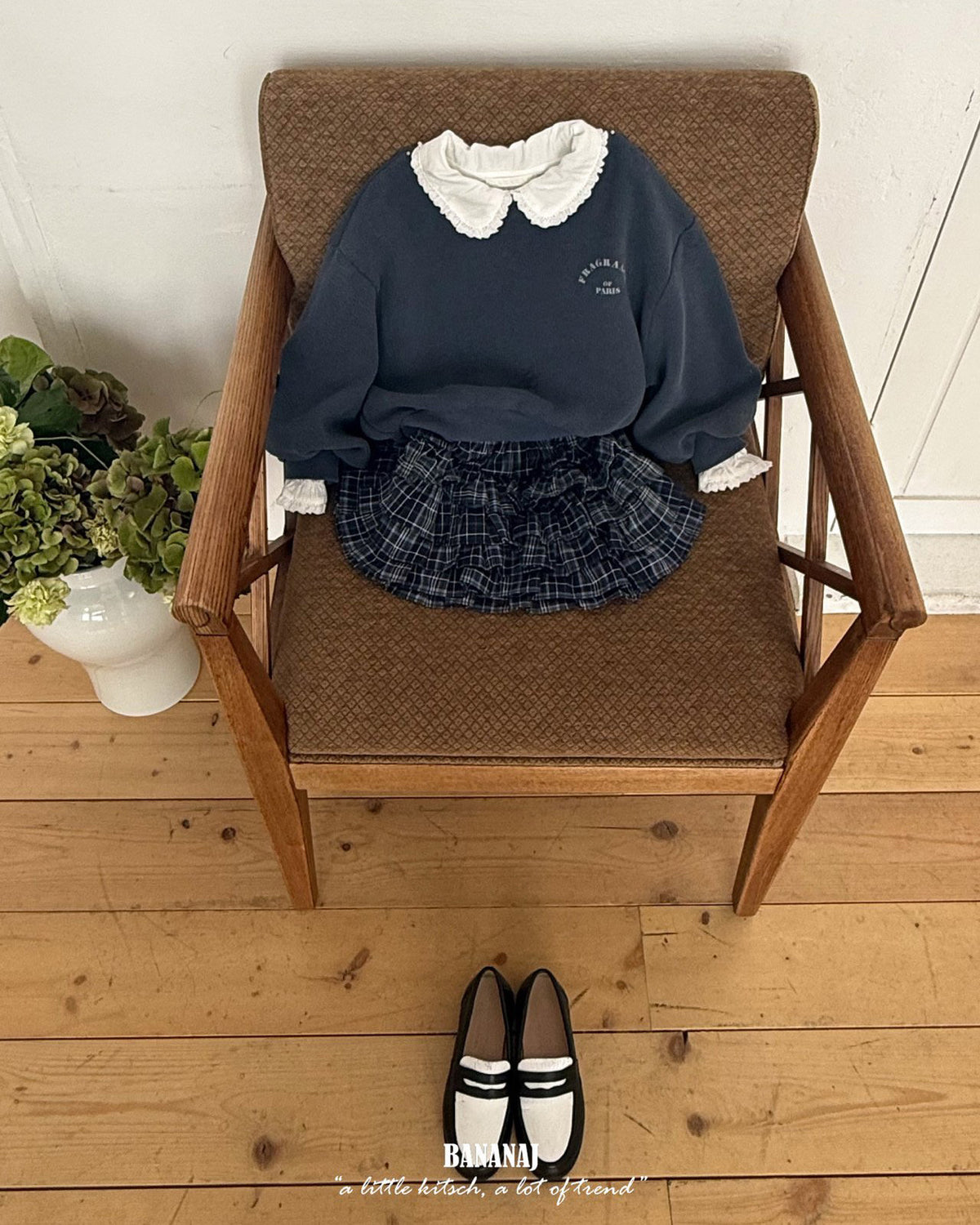 【BANANAJ】paris pig sweatshirt
