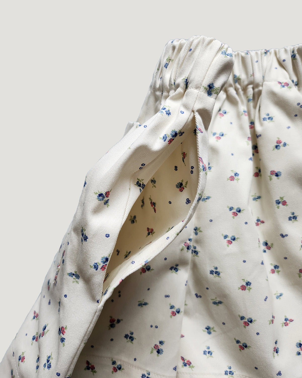 flower short pants