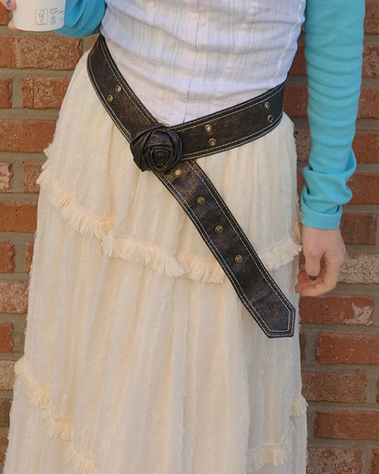 faux leather rose belt