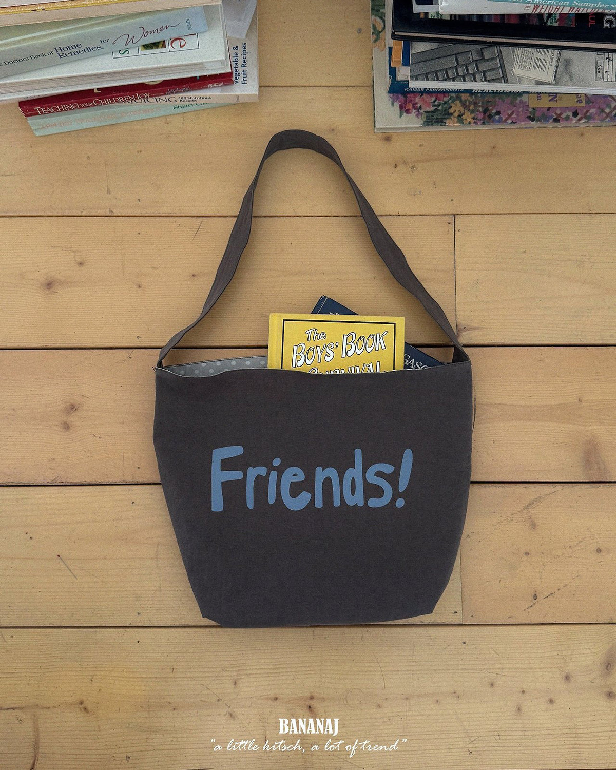 【BANANAJ】friends bag