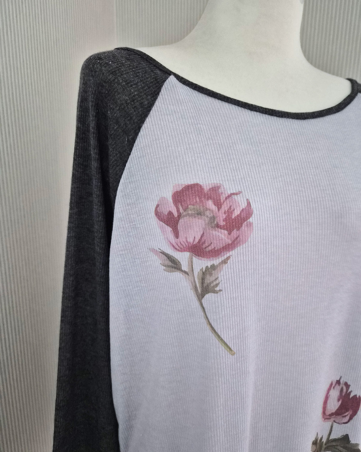 flower raglan sleeve T