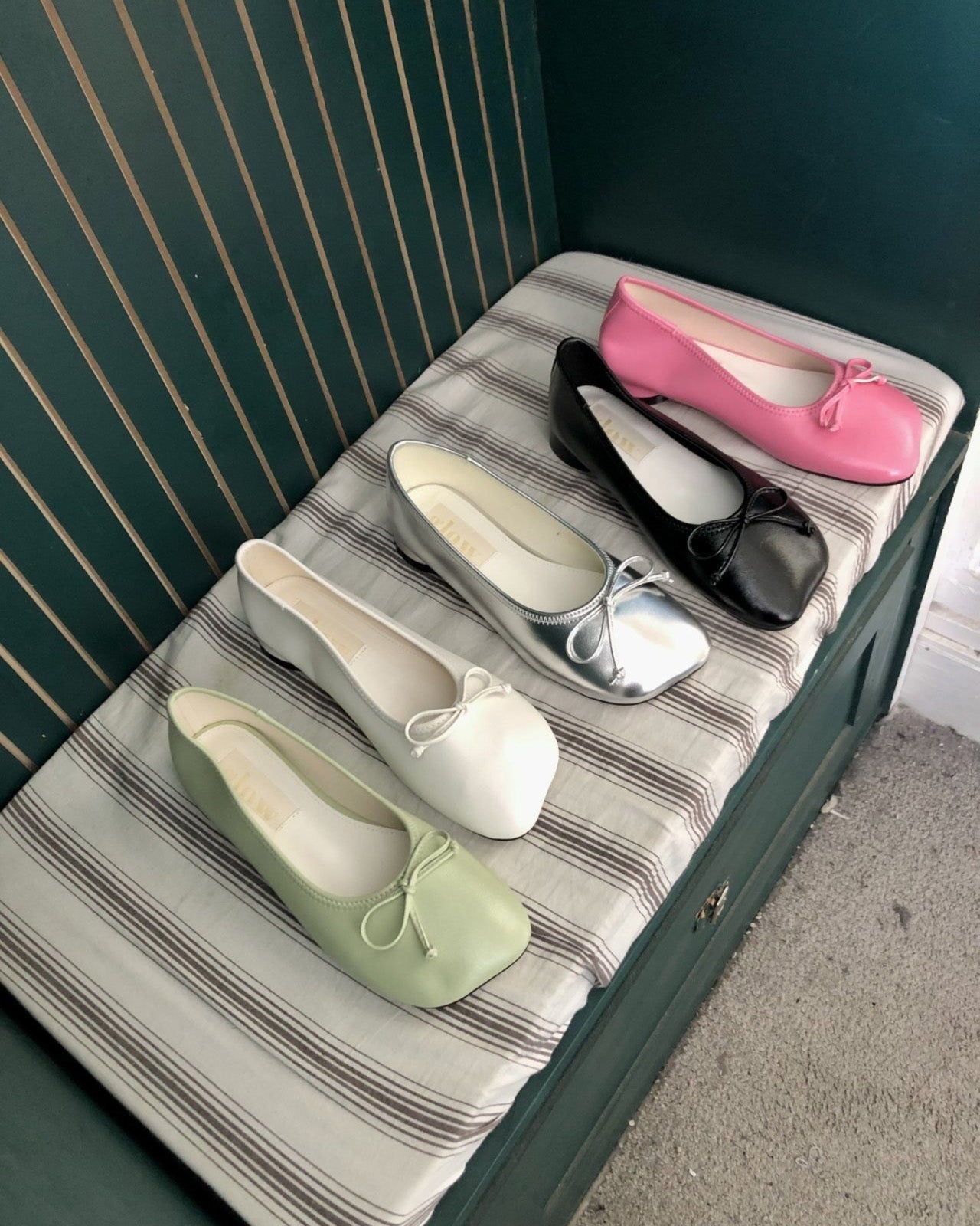 ribbon rounded square toe shoes