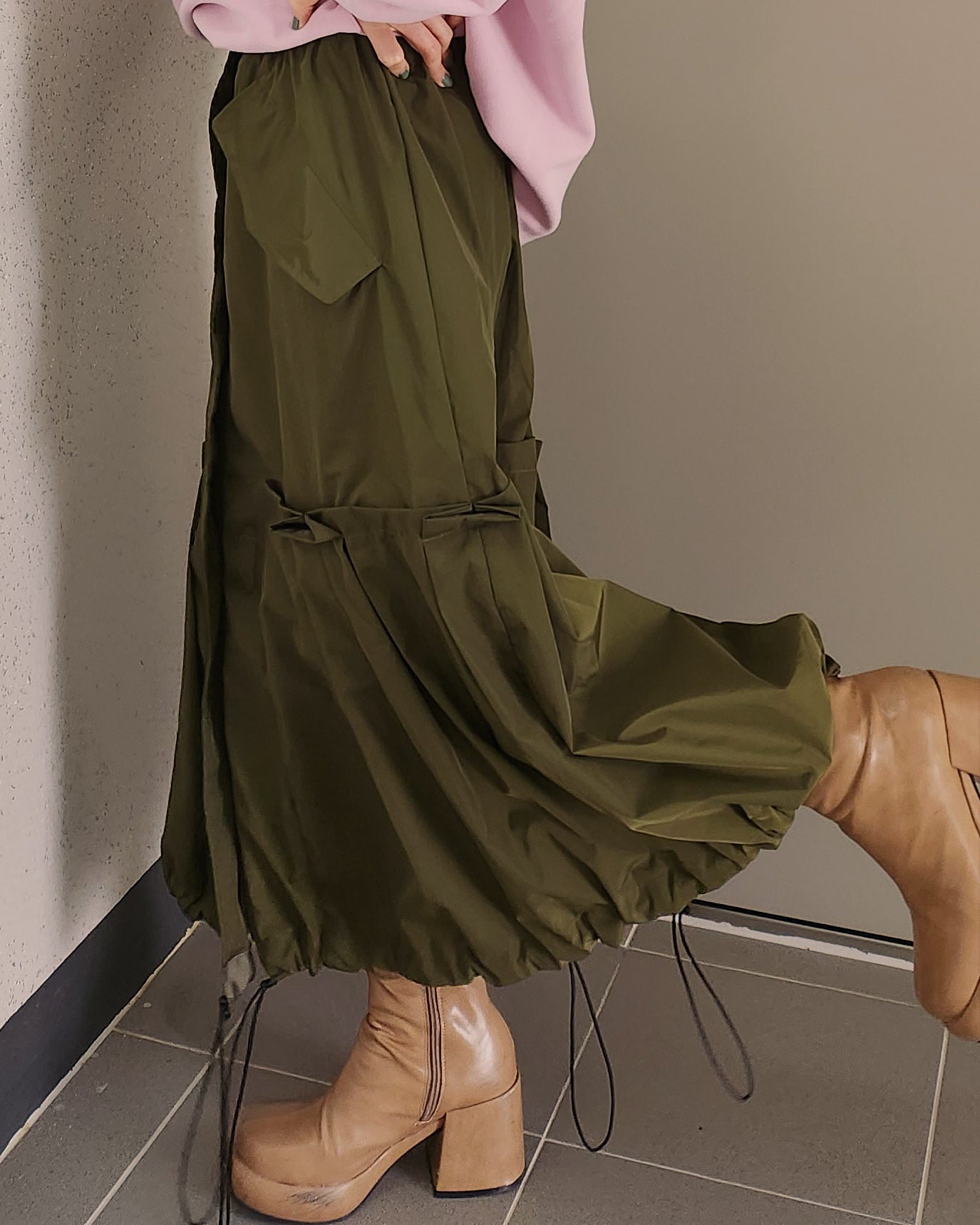 MA-1 like row pleated nylon skirt