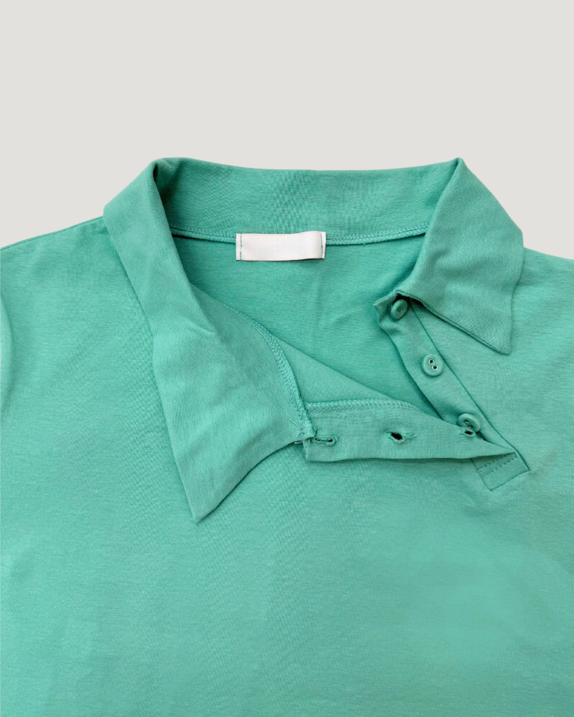 unbalance button collar T