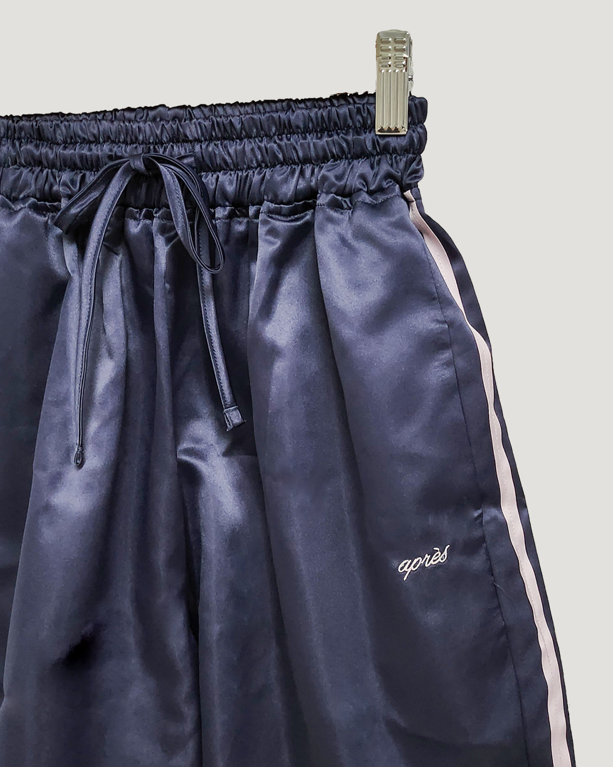 track satin bermuda pants