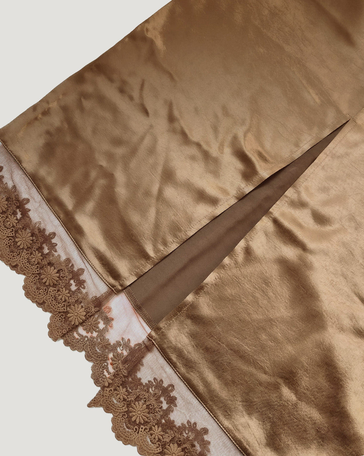 satin lace point long skirt