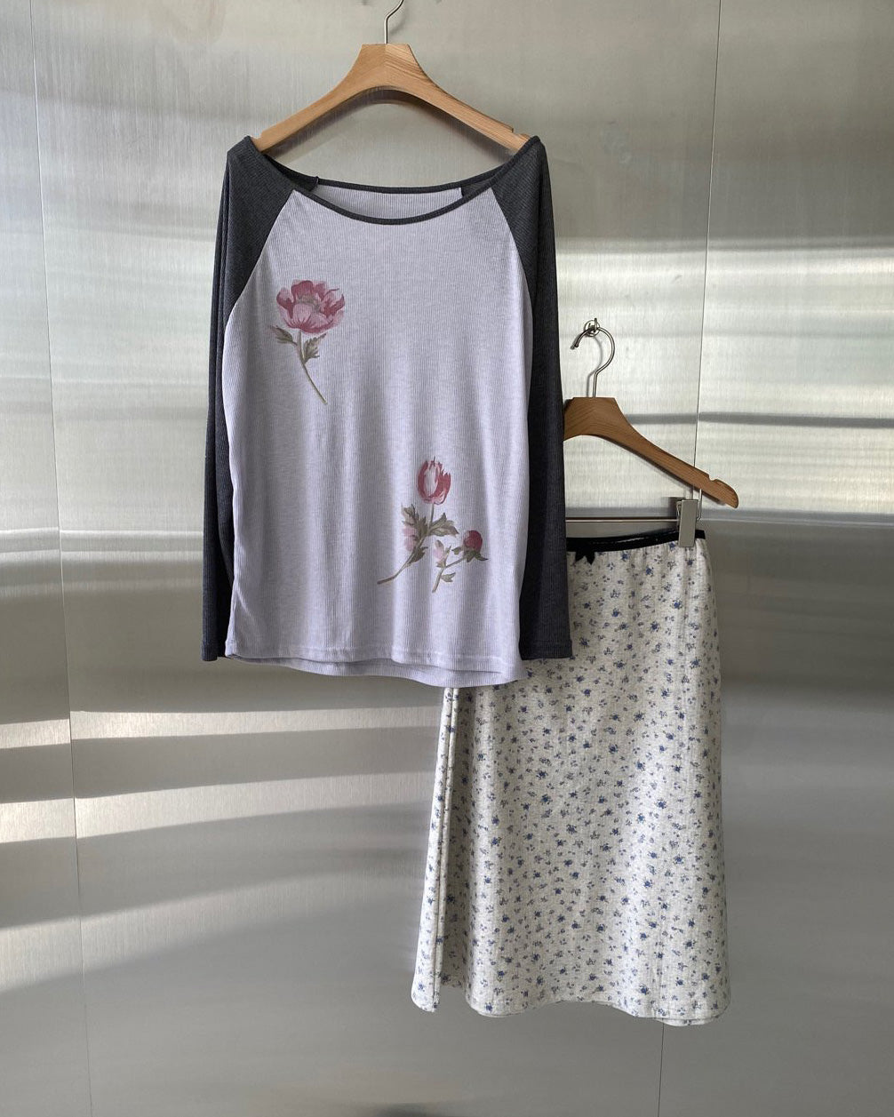 flower raglan sleeve T