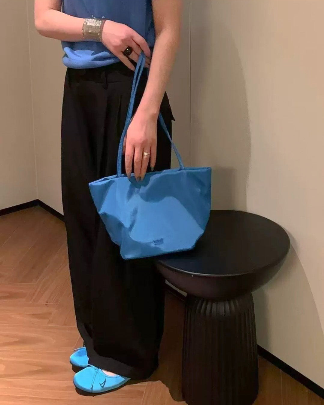 happy color glossy shoulder bag