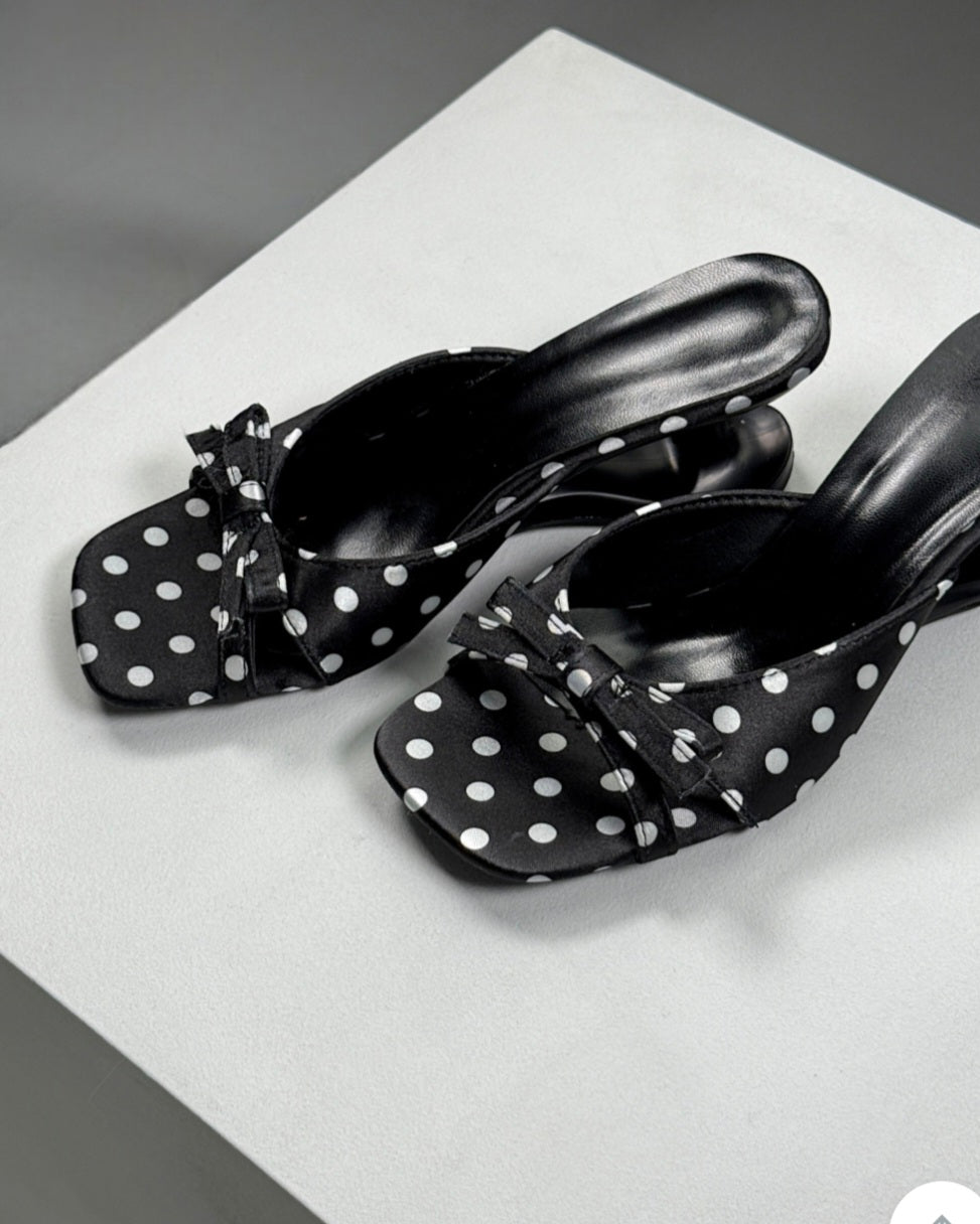 dot ribbon design heel mule