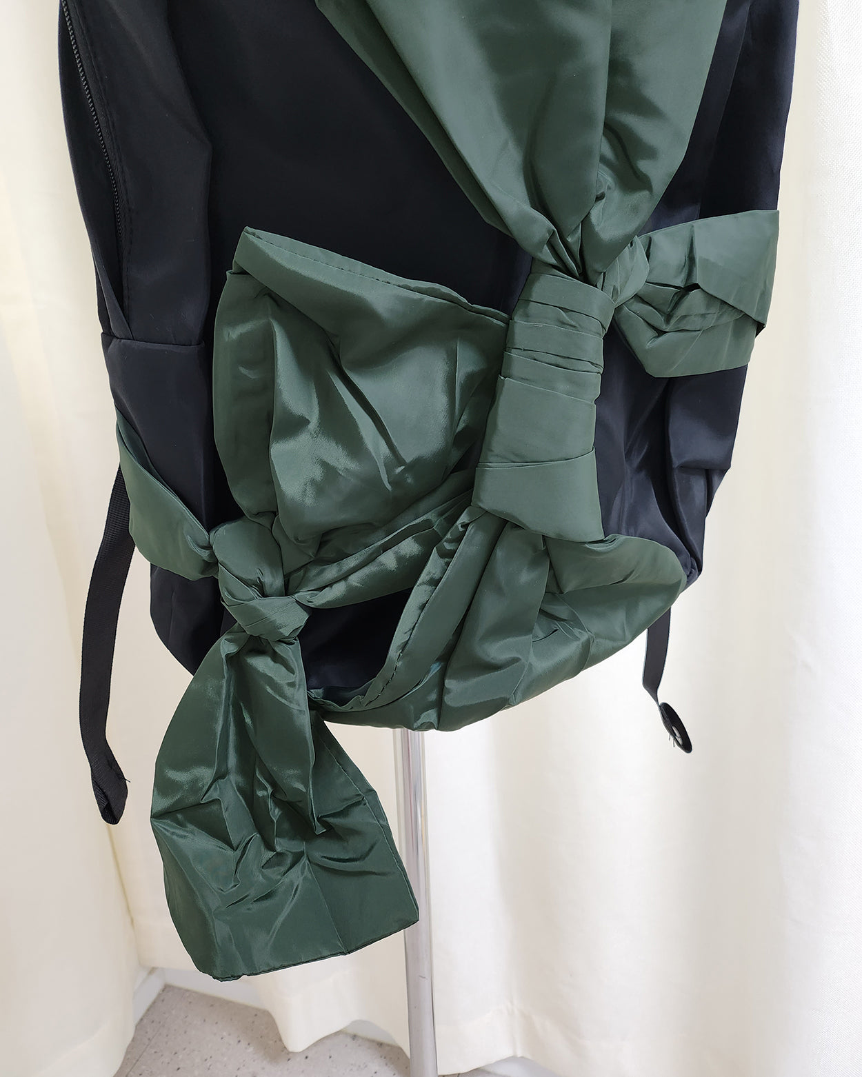 big ribbon backpack