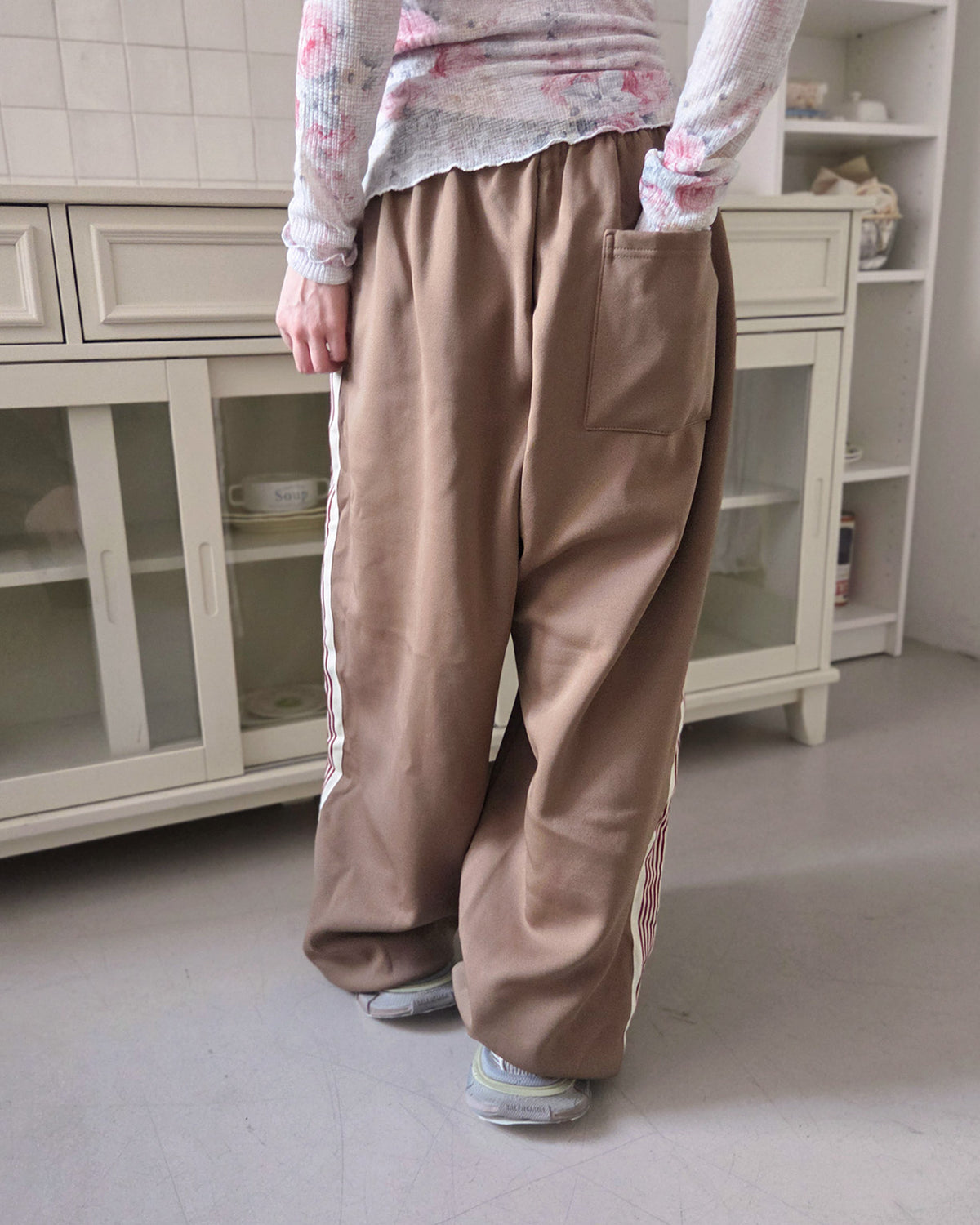 red line wide track pants