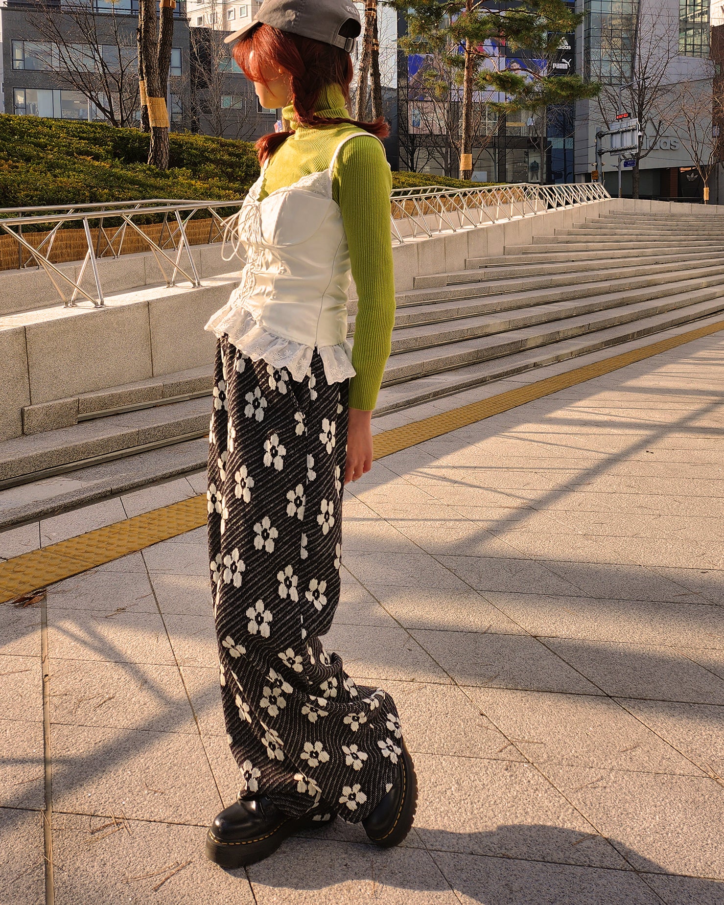 flower jacquard pants