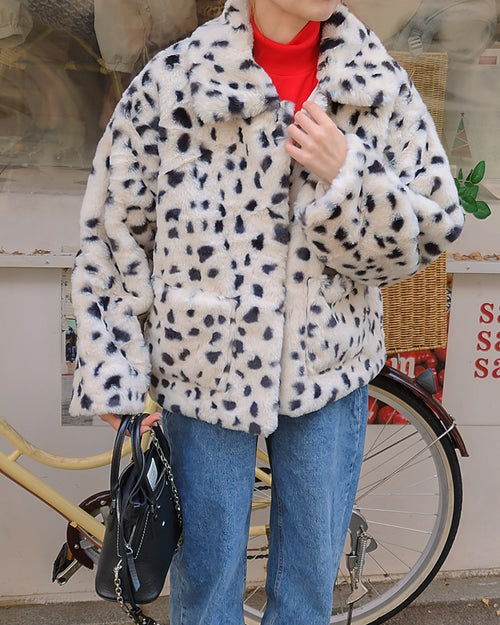 dalmatian pattern collar fur jacket