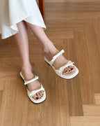 round ribbon sandals