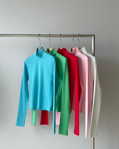 color turtleneck T